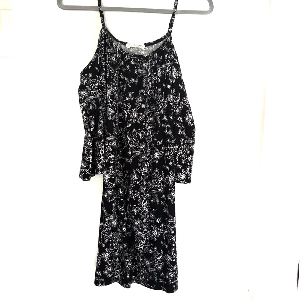 COLD SHOULDER BLACK AND WHITE DRESS
